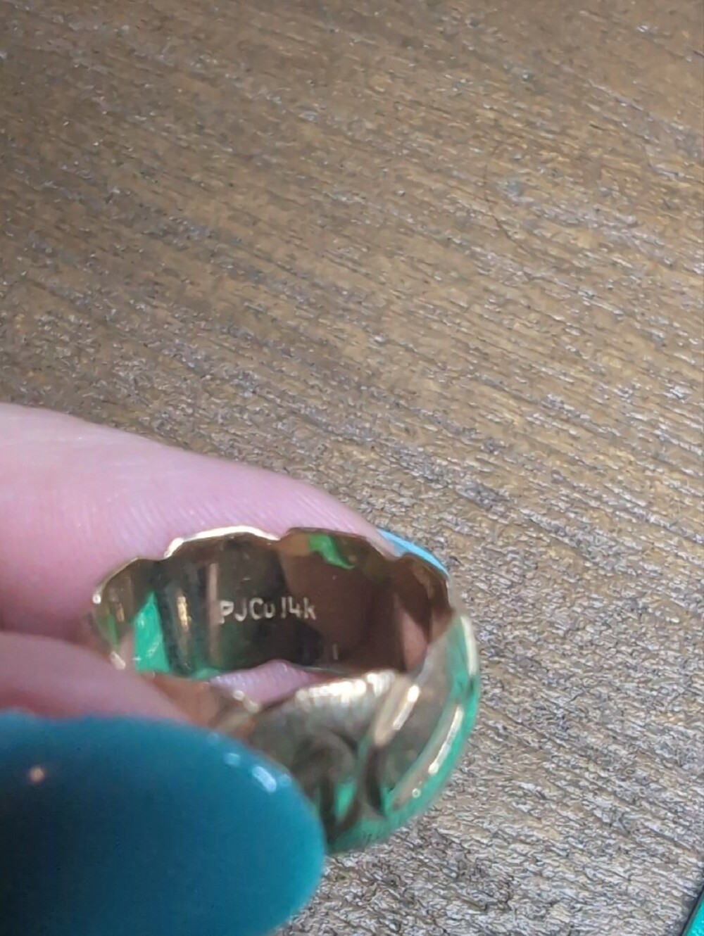 Vintage 1970's 14k Gold Pjco Floral Engraved Band Ring - Picture 2 of 3